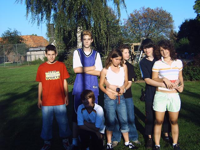 Das sind ein paar freunde von mir aus immerath greetZ